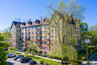 304 Hillside Ave, Nutley, NJ 07110