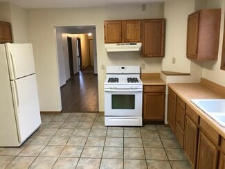 157 Allegan St Unit 1, Plainwell, MI 49080