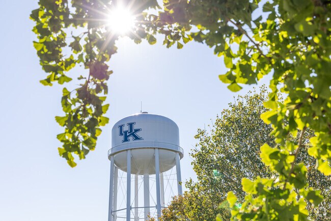 The University of Kentucky was founded in 1865 and is minutes from Landsdowne-Shadeland East.
