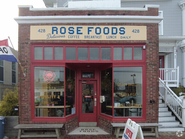 The bagels at Rose Foods have received national recognition.