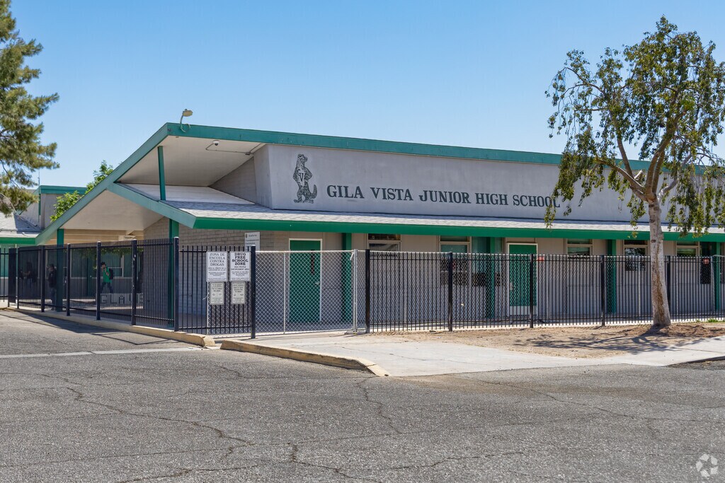 Gila Vista Junior High in Yuma fosters academic excellence and community spirit for students in grades 6–8.