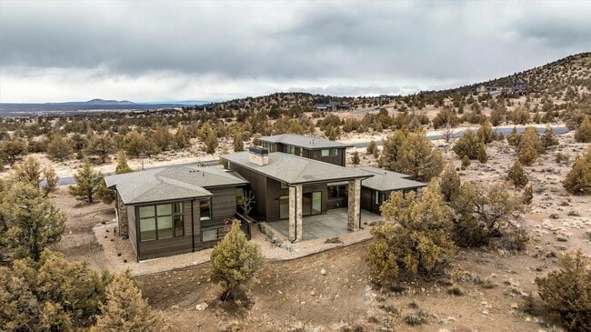 17174 SW Prospect Ct, Powell Butte, OR 97753 - photo 3