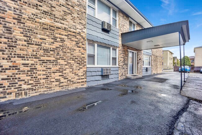 10339 Mcvicker Ave unit 2W, Chicago Ridge, IL 60415 - photo 5