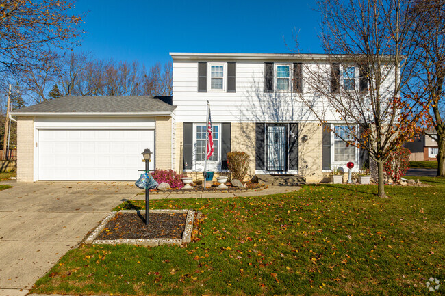 The landscape of this Morningside Terrace home shows pride in ownership.