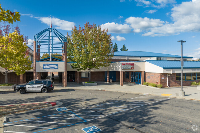 Courses in Reading, Writing, and Literature are available at Spring View Middle School.