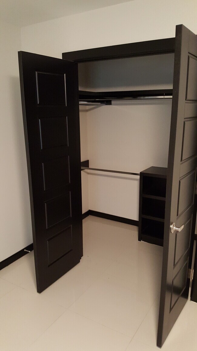 1212 White Oak Dr unit 1, Edinburg, TX 78541 - photo 6