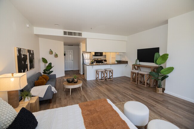 Horton 4th Avenue, San Diego, CA 92101 - photo 5