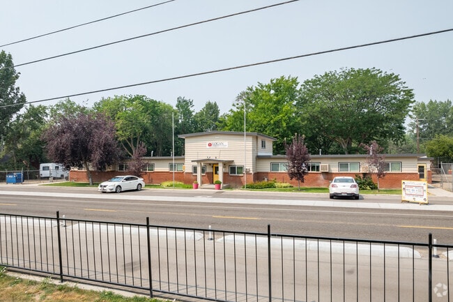 Student drop off zone at Boise Christian School.