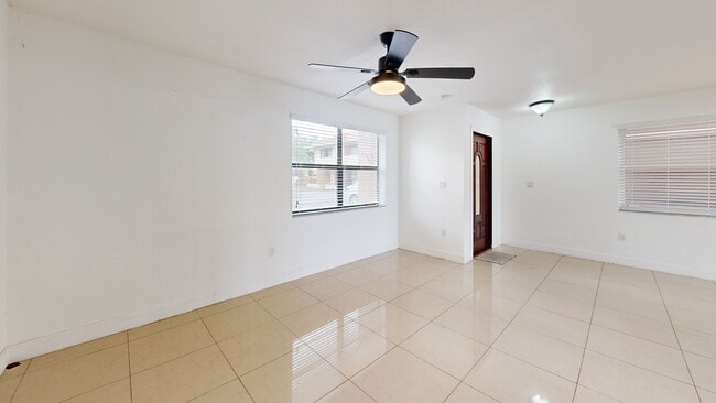 5320 W 26th Ave unit 108, Hialeah, FL 33016 - photo 2