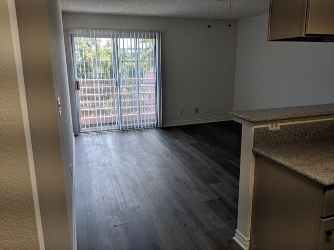 1809 Berendo N St unit 309, Los Angeles, CA 90027 - photo 3