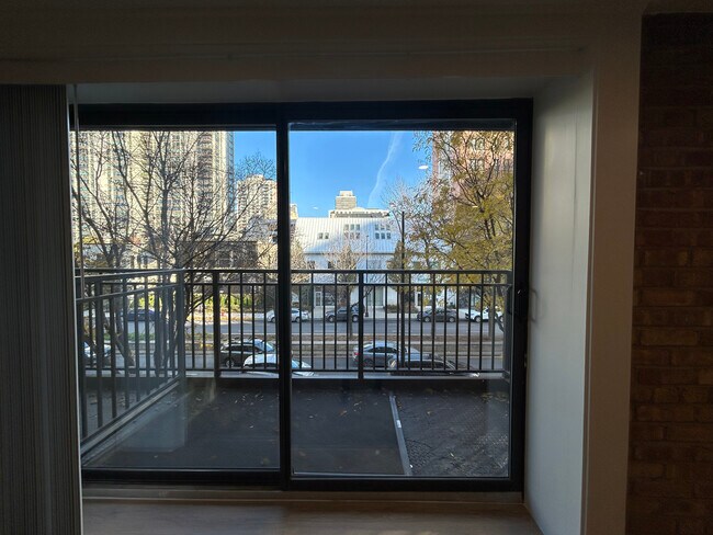 1214 N La Salle Dr unit D2, Chicago, IL 60610 - photo 4