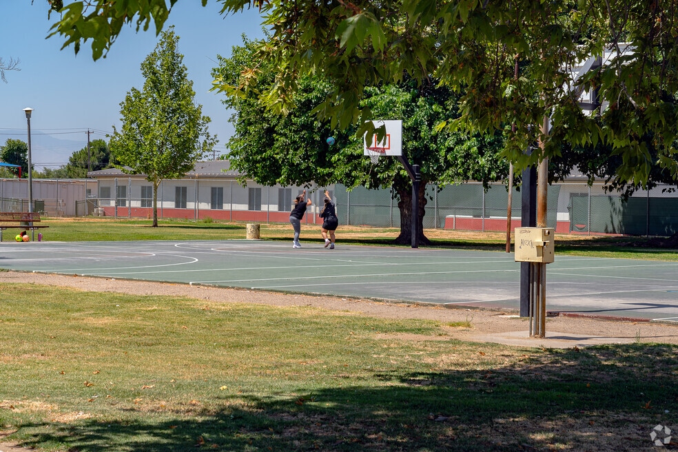 Neighborhood_539007_Lamont_2-20-24_JSv3