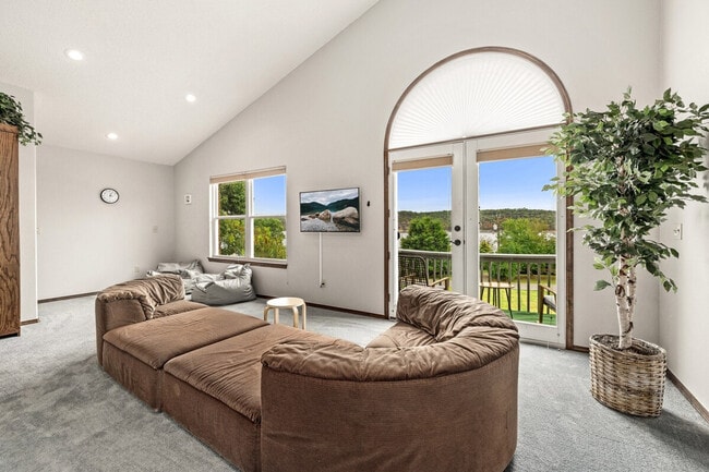 8383 S Lakeshore Dr unit ID1221807P, Rogers, AR 72756 - photo 3