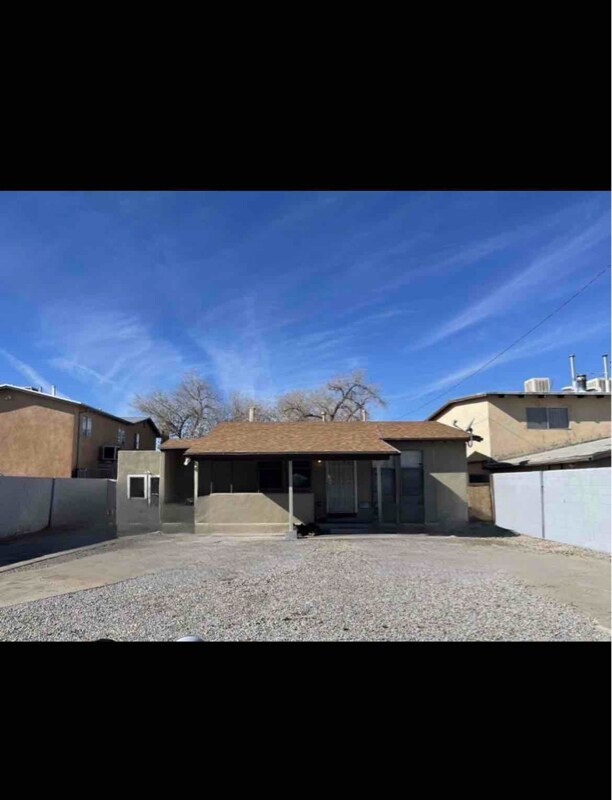 509 Vermont St NE Unit C, Albuquerque, NM 87108