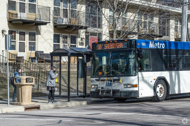 Marquette is just minutes from downtown Madison, which can be accessed by the Metra line.