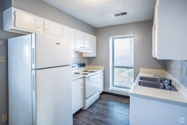 Ridgeway Commons Townhomes, Memphis, TN 38119 - photo 2