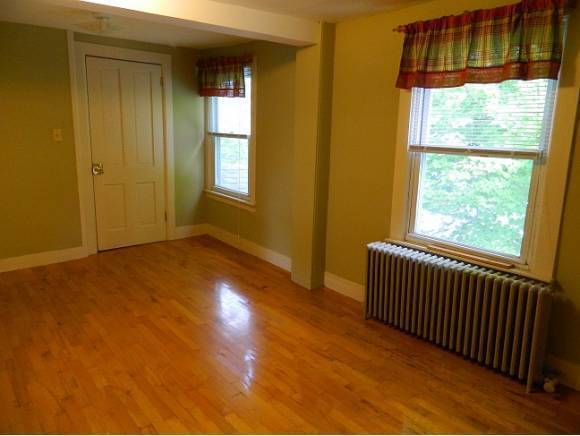 54 Bank St unit 1, Saint Albans, VT 05478 - photo 5