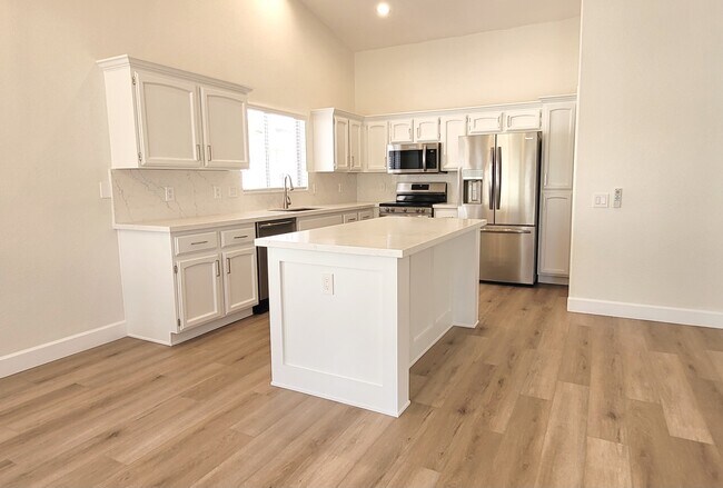 2980 N 152nd Ln, Goodyear, AZ 85395 - photo 5