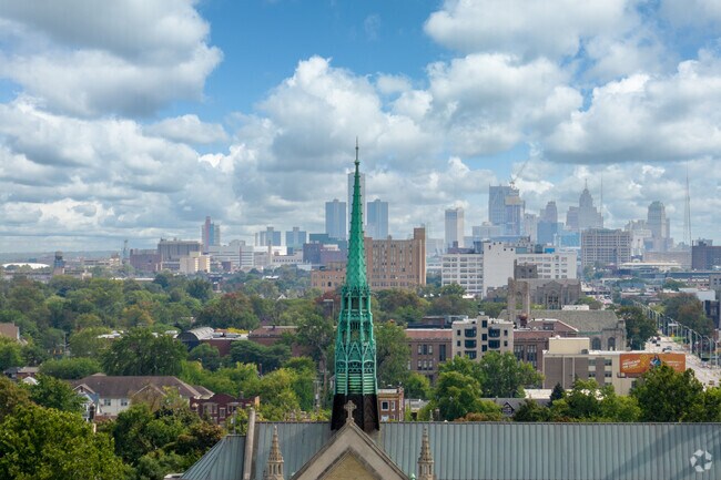 All the activities found in Downtown Detroit are just miles away from the Gateway Community.