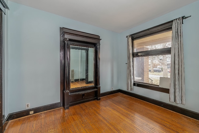 977 Woodruff Pl Dr E, Indianapolis, IN 46201 - photo 3