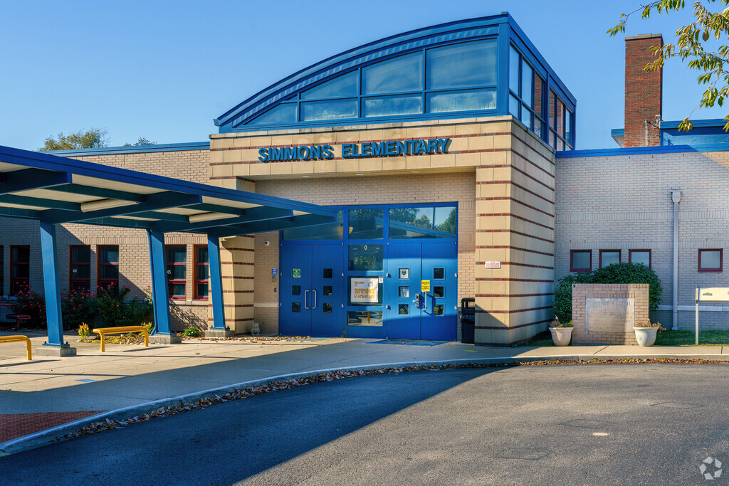 The student population of Simmons Elementary School is 398 and the school serves PK-5.