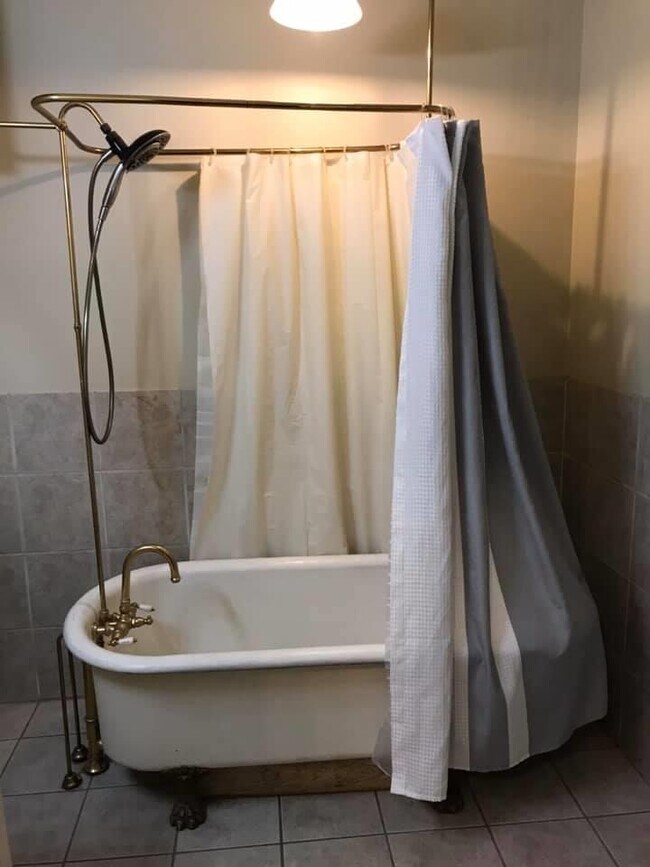 1512 Walnut St unit D, Vicksburg, MS 39180 - photo 7