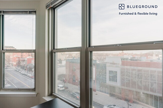 1550 7th St NW unit FL4-ID1048, Washington, DC 20001 - photo 5