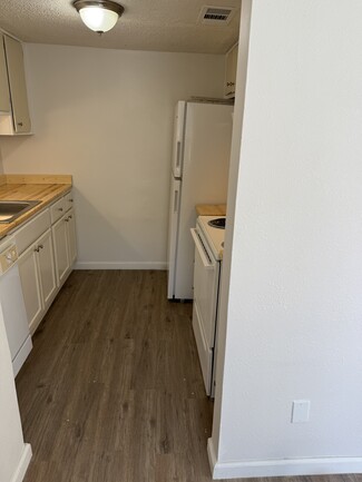 100 Lewis Dr Unit 11A, Savannah, GA 31406