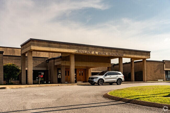 Students in Ooltewah can begin their education at Ooltewah Elementary School.