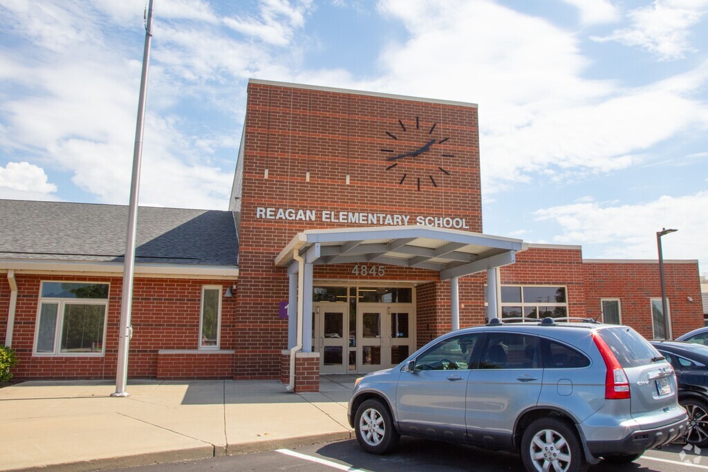 Reagan Elementary School serves students in the Brownsburg community.