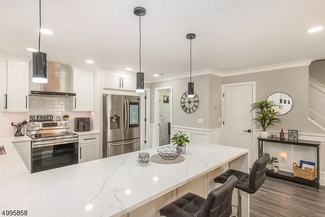 909 River Renaissance, East Rutherford, NJ 07073