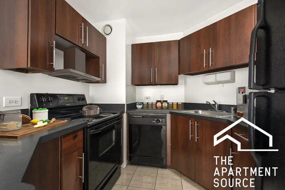 1111 N Dearborn St unit 1904, Chicago, IL 60610 - photo 1