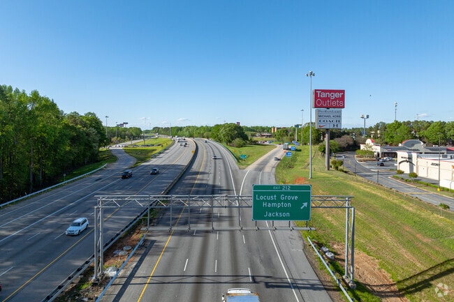 Located on Interstate 75, Locust Grove has a convenient route to downtown Atlanta.