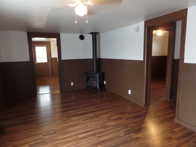 9687 Main St unit Apartment 4, MacHias, NY 14101 - photo 5