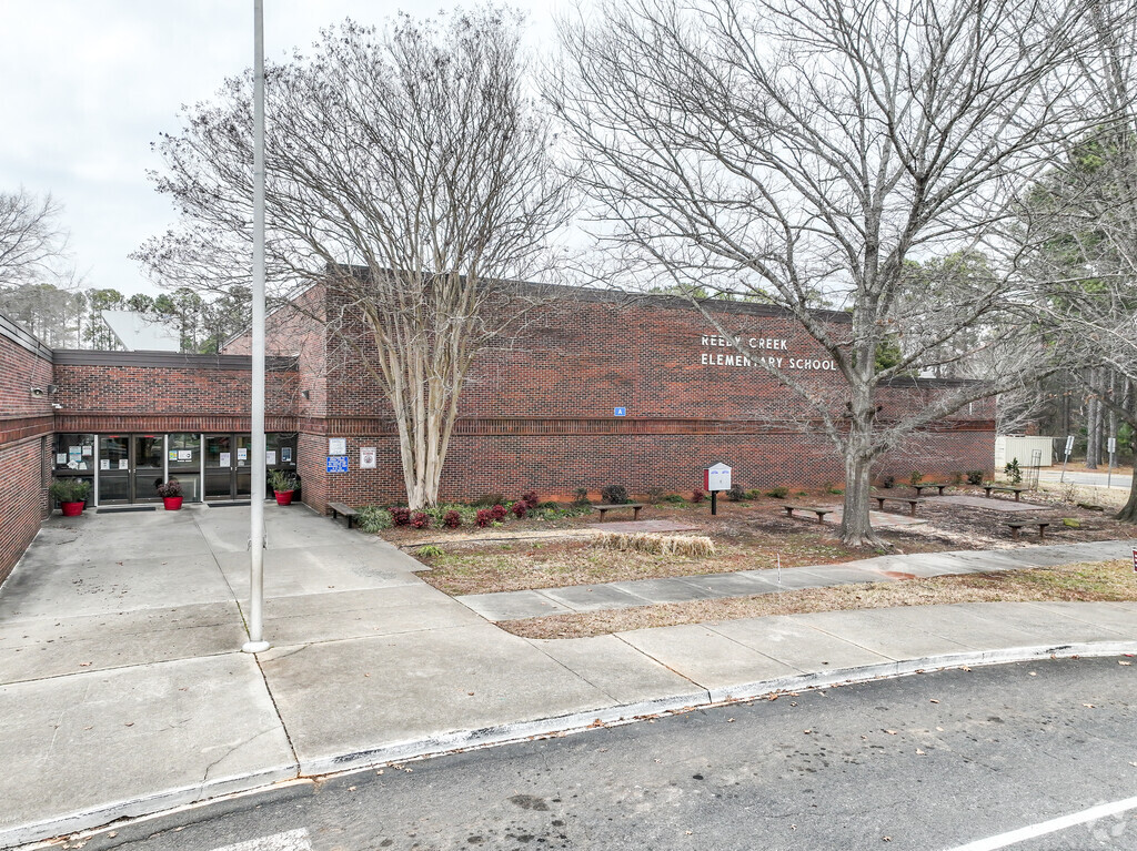 Reedy Creek Elementary