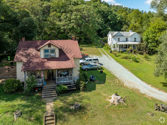 Bungalows of various styles are common throughout Covesville.