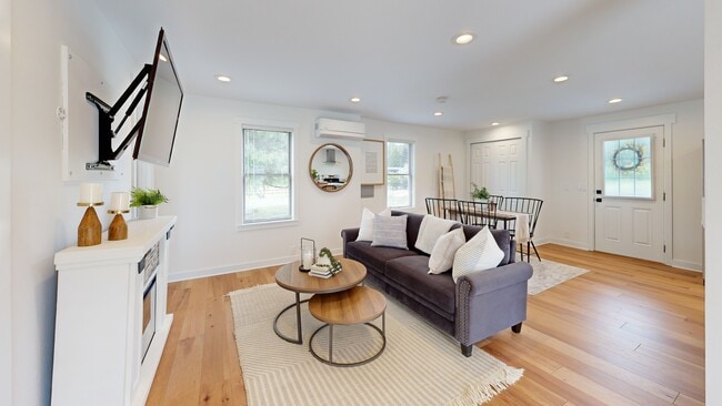 19623 NE 116th St, Redmond, WA 98053 - photo 2