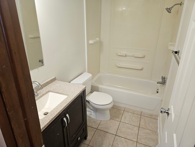 5246 E Calla Rd, New Middletown, OH 44442 - photo 4