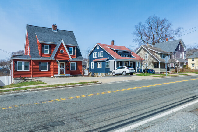 The Melrose East Side is full of colorful homes, all maintaining a unique character with neighborly features.