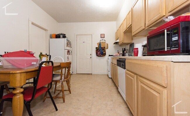 15 Ashford St unit 2, Allston, MA 02134 - photo 3