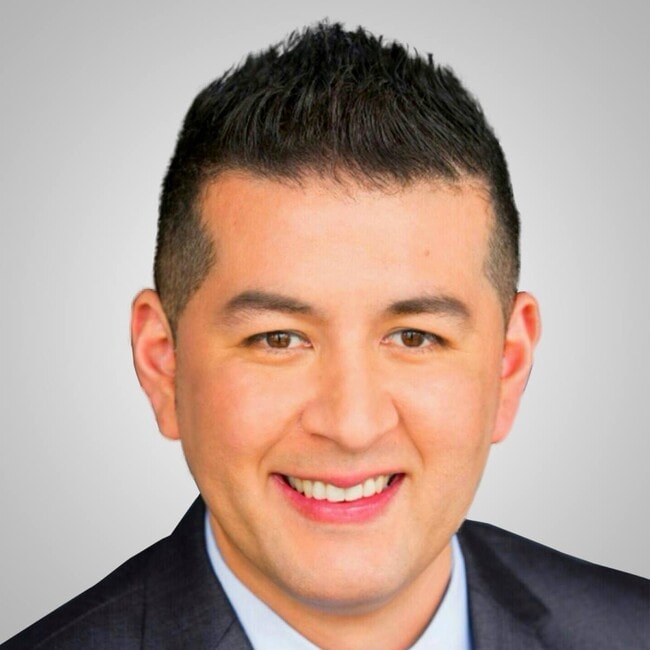 Agent Photo