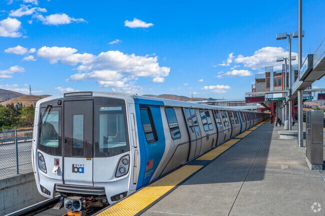 Sand Creek is just minutes away from a BART station, making it easy to travel.