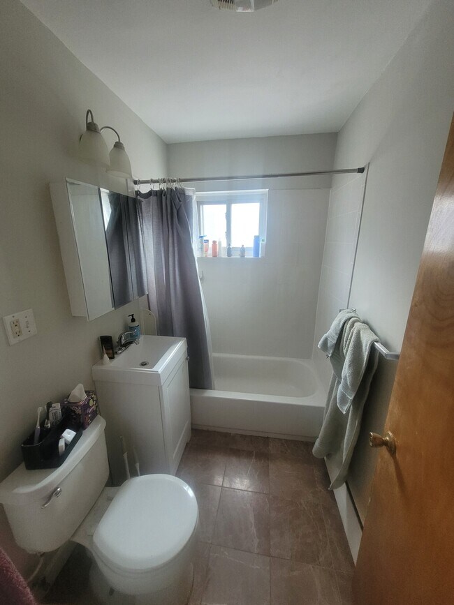 195 Winthrop Rd unit 32, Brookline, MA 02445 - photo 5