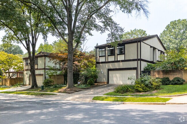 The Bethesda neighborhood of Drumaldry surrounds an enclave of California-contemporary homes.