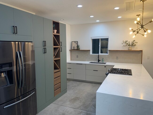 Modern and spacious kitchen