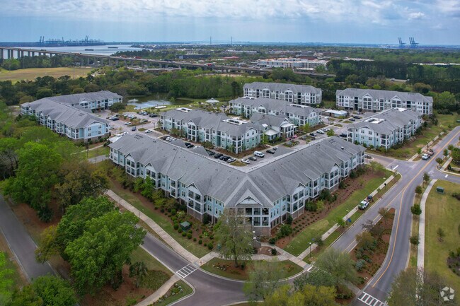 Wharf 7, Daniel Island, SC 29492 - photo 6