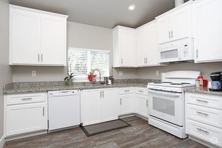 3530 Fair Oaks Blvd, Sacramento, CA 95864