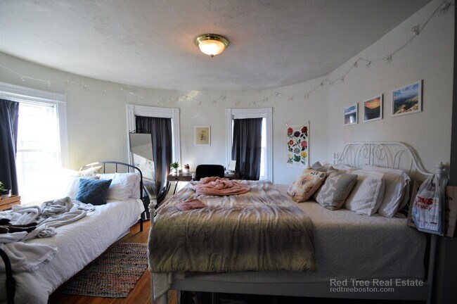 42 Brainerd Rd unit 3, Allston, MA 02134 - photo 6