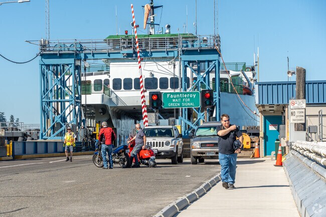 Public water transportation offers convenient and picturesque routes for Seattle travelers.