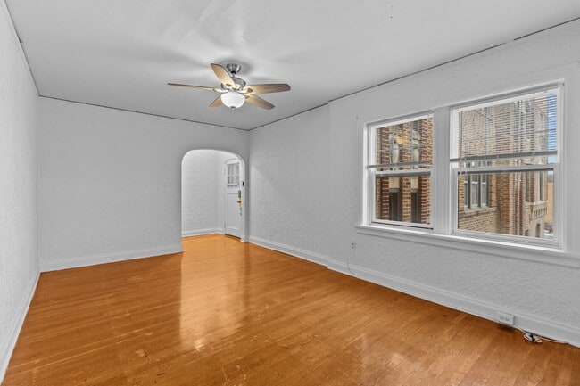 7336 Forsyth Blvd unit 104, Clayton, MO 63105 - photo 4